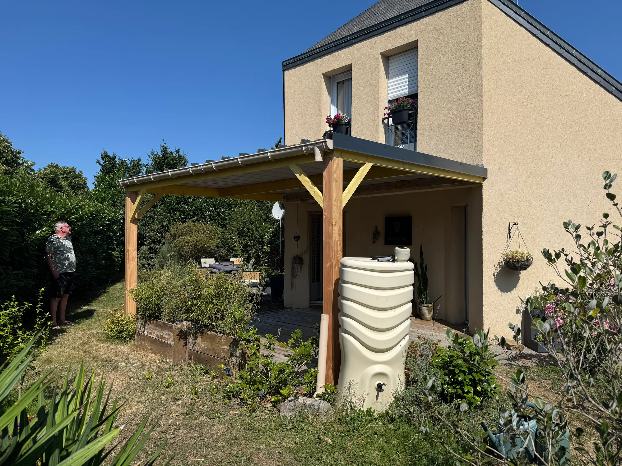 Terrasse couverte à charpente bois